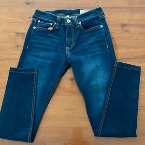 Rag &Bone mid-rise jean. Slim fit ankle Size 24R Excellent condition